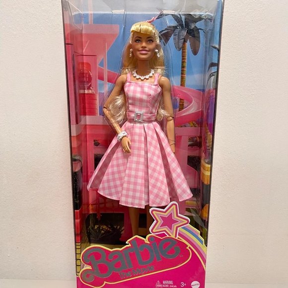 Barbie The Movie Barbie and Ken Set - Picture 2 of 4